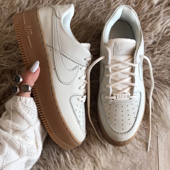 NWT Nike Air Force 1 sage LX - Picture 2 of 8